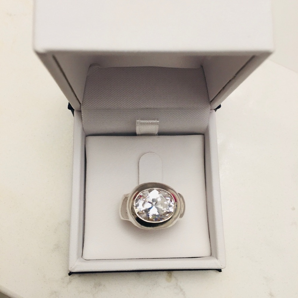 925 Sterling Silver Cubic Zirconia cocktail ring
